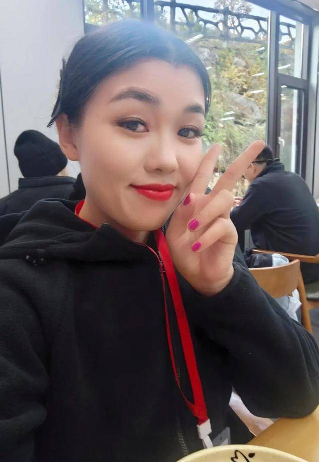 皇冠登3管理出租_七星山荒野求生热门选手“冷美人”退赛